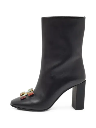 Pre-owned Off-white Arrow Leather Ankle Boots In Black