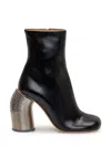 Off-white Black Solid Spring Boots In Black