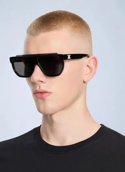 Off-white Earth Dark Grey Lens Sunglasses In Black