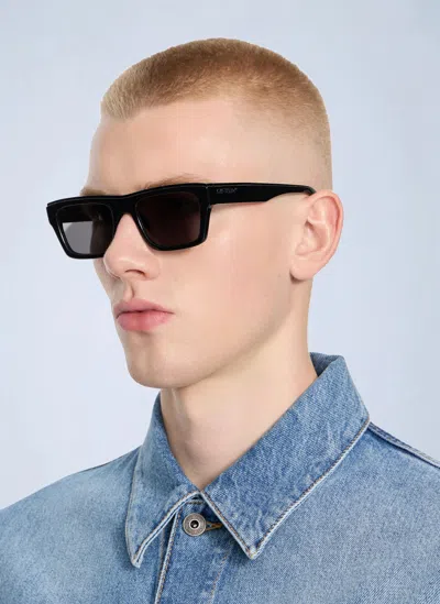 Off-white Flint Smoke Lens Sunglasses In Black