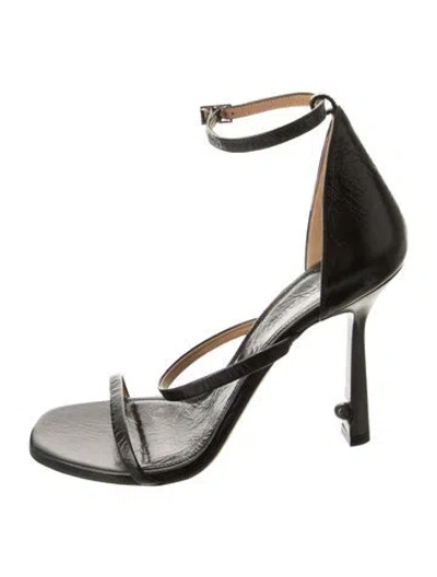 Pre-owned Off-white Leather Sandals In Black