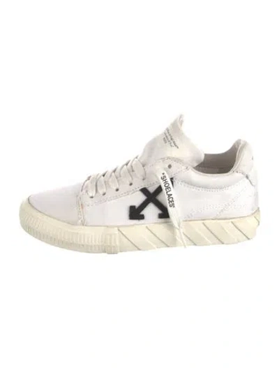 Pre-owned Off-white Low Vulcanized Sneakers In Black/white