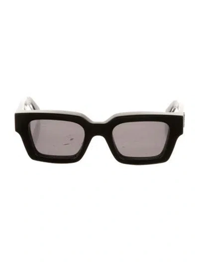 Pre-owned Off-white Square Tinted Sunglasses In Black