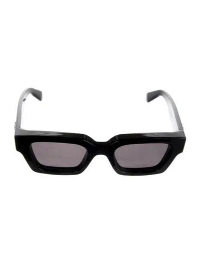 Pre-owned Off-white Square Tinted Sunglasses In Black