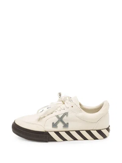 Pre-owned Off-white Vulcanized Arrow-patch Sneakers In White