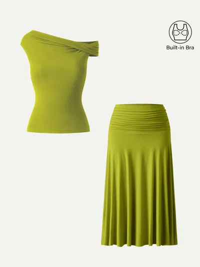 Oglmove 2pcs Set Multi-wear Bra Top & Side Ruched A-line Midi Skirt In Green