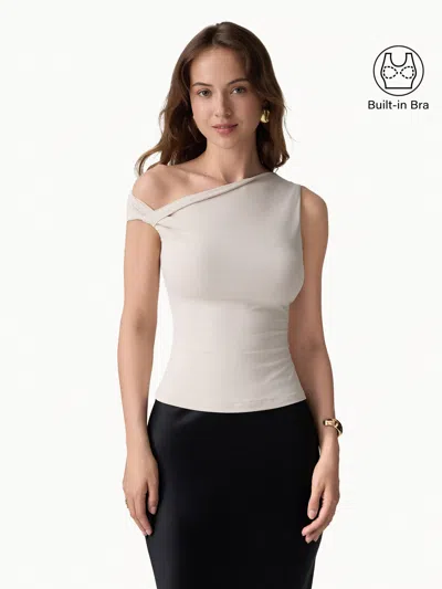 Oglmove Skinkiss Asymmetrical Shoulder Bra Top In Neutral