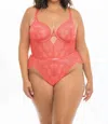 Oh La La Cheri Aura Halterneck Strap Teddy - Plus In Georgia Peach In Red