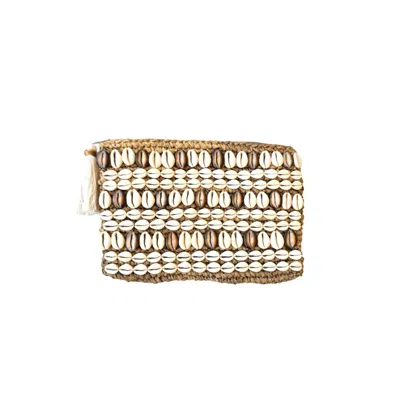 Ohsun Women's Neutrals / White Celeste Raffia & Large Cowrie Shell Clutch - Latte