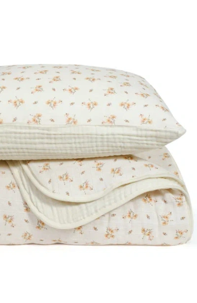 Oilo Organic Cotton Muslin Quilt & Sham Set In White