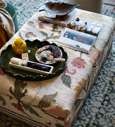 Oka Pomona Ottoman - Blossom