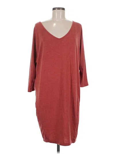 Pre-owned Old Navy 3/4 Sleeve T-shirt In Burgundy