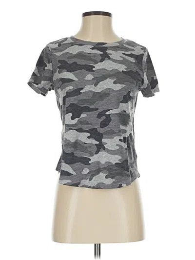 Pre-owned Old Navy Active T-shirt In Gray