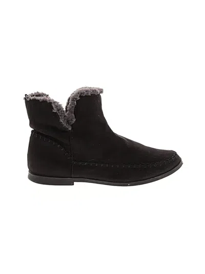 Pre-owned Old Navy Ankle Boots In Black