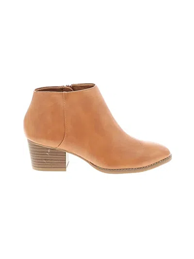 Pre-owned Old Navy Ankle Boots In Brown