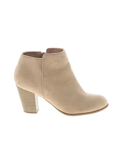 Pre-owned Old Navy Ankle Boots In Brown