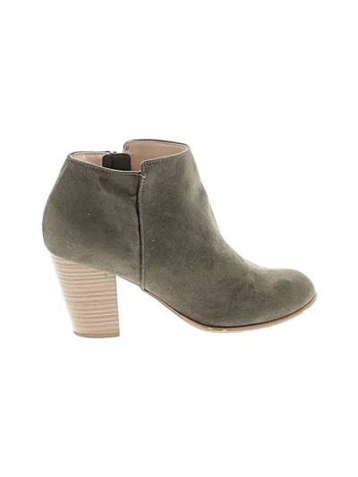 Pre-owned Old Navy Ankle Boots In Gray