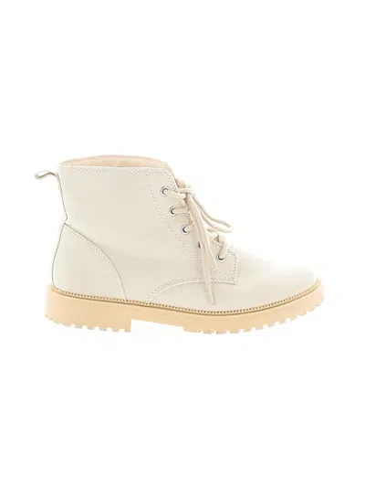 Pre-owned Old Navy Ankle Boots In Ivory