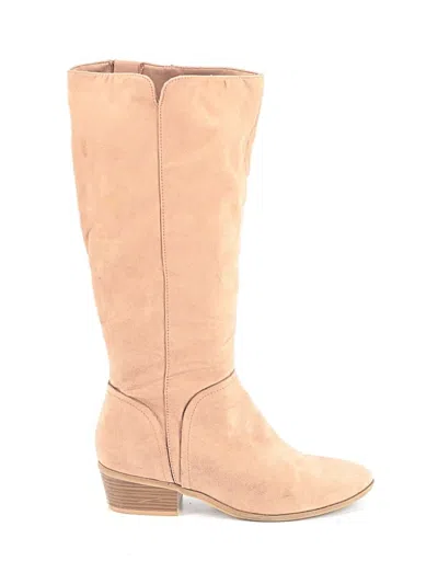 Pre-owned Old Navy Boots In Brown