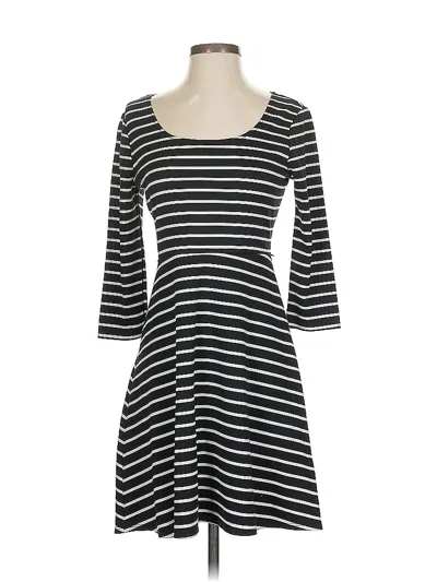 Pre-owned Old Navy Casual Dress In Black
