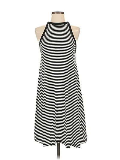 Pre-owned Old Navy Casual Dress In Black