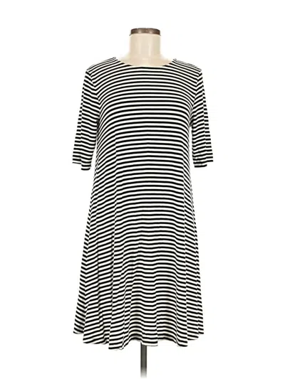 Pre-owned Old Navy Casual Dress In Black