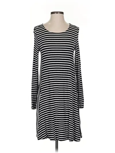 Pre-owned Old Navy Casual Dress In Black