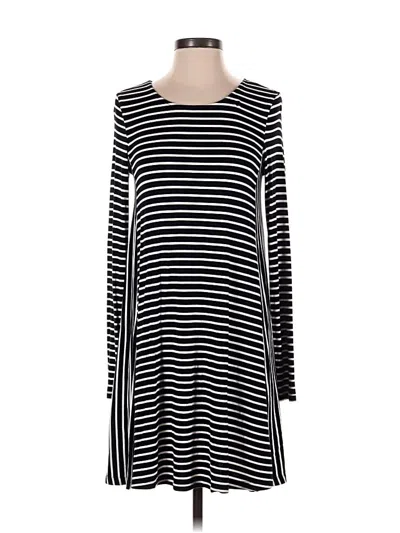 Pre-owned Old Navy Casual Dress In Black