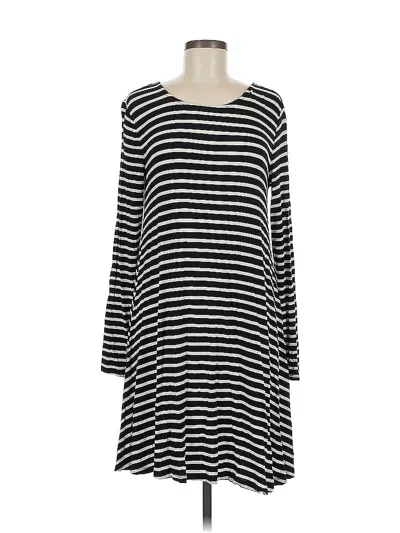 Pre-owned Old Navy Casual Dress In Black