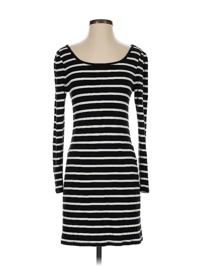 Pre-owned Old Navy Casual Dress In Black