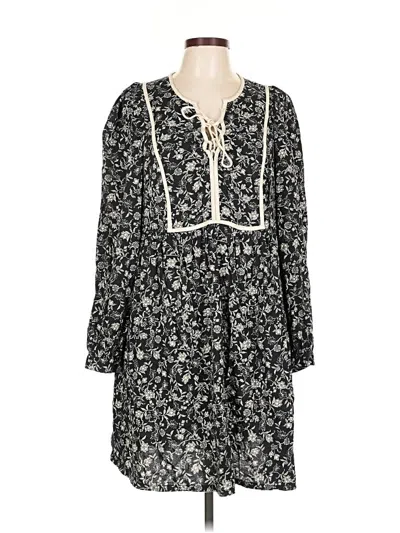 Pre-owned Old Navy Casual Dress In Black