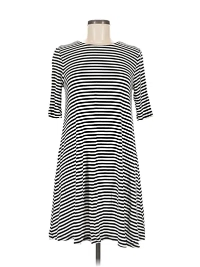 Pre-owned Old Navy Casual Dress In Black