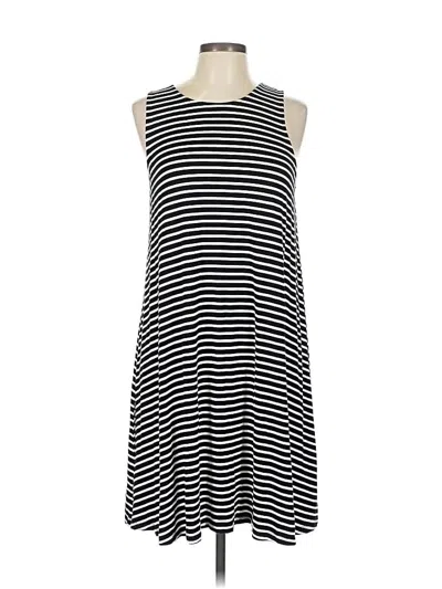 Pre-owned Old Navy Casual Dress In Black