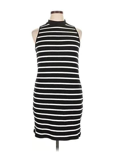 Pre-owned Old Navy Casual Dress In Black
