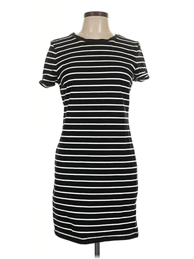 Pre-owned Old Navy Casual Dress In Black