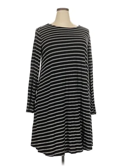 Pre-owned Old Navy Casual Dress In Black