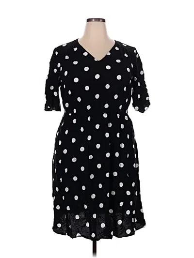 Pre-owned Old Navy Casual Dress In Black