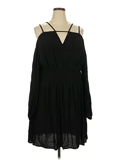 Pre-owned Old Navy Casual Dress In Black