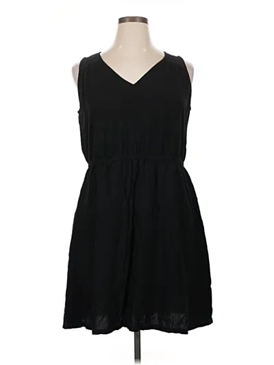 Pre-owned Old Navy Casual Dress In Black