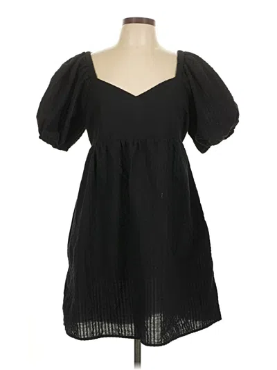Pre-owned Old Navy Casual Dress In Black