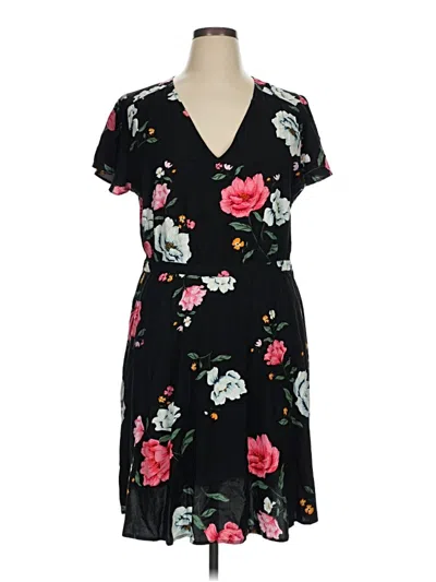 Pre-owned Old Navy Casual Dress In Black