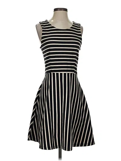 Pre-owned Old Navy Casual Dress In Black
