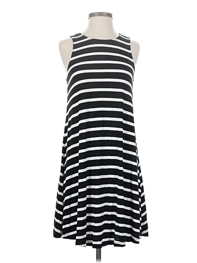 Pre-owned Old Navy Casual Dress In Black