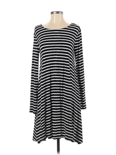 Pre-owned Old Navy Casual Dress In Black