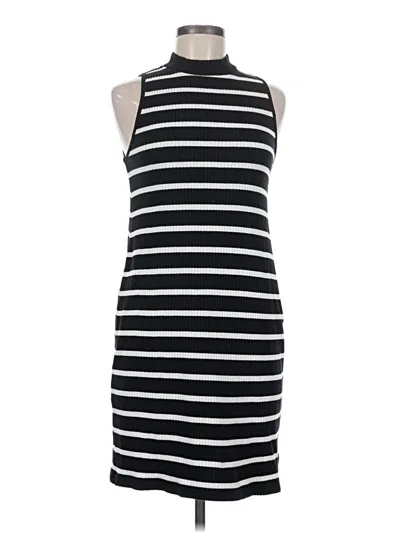 Pre-owned Old Navy Casual Dress In Black