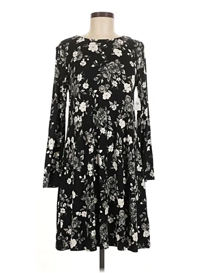 Pre-owned Old Navy Casual Dress In Black