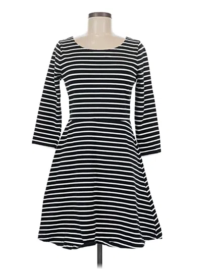 Pre-owned Old Navy Casual Dress In Black