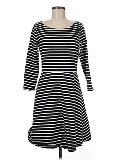 Pre-owned Old Navy Casual Dress In Black