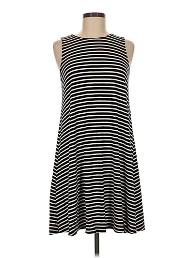 Pre-owned Old Navy Casual Dress In Black