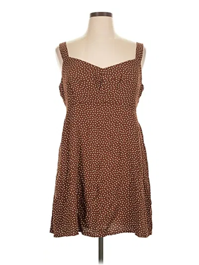 Pre-owned Old Navy Casual Dress In Brown